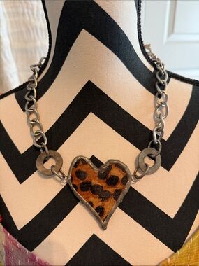 Leopard Print Heart Pendant Necklace - Brown